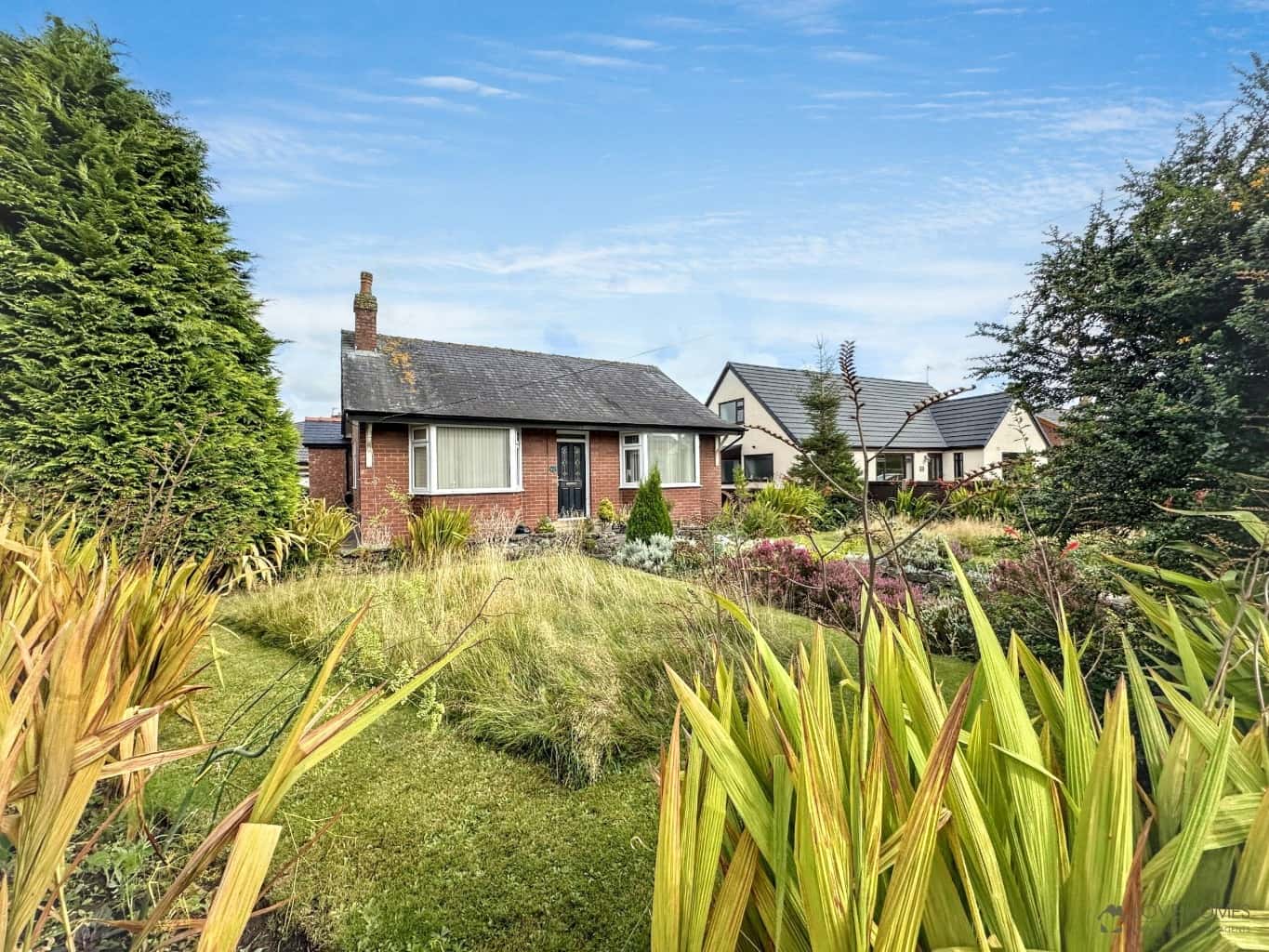 Detached Bungalow in Garstang: Two Bedrooms, Attic Room, Large Plot Property image 4
