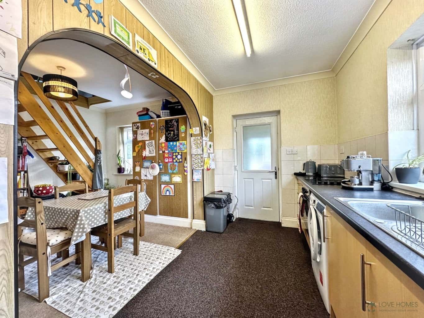 Detached Bungalow in Garstang: Two Bedrooms, Attic Room, Large Plot Property image 7