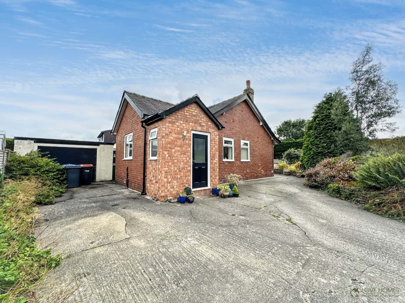 Detached Bungalow in Garstang: Two Bedrooms, Attic Room, Large Plot Property image 22