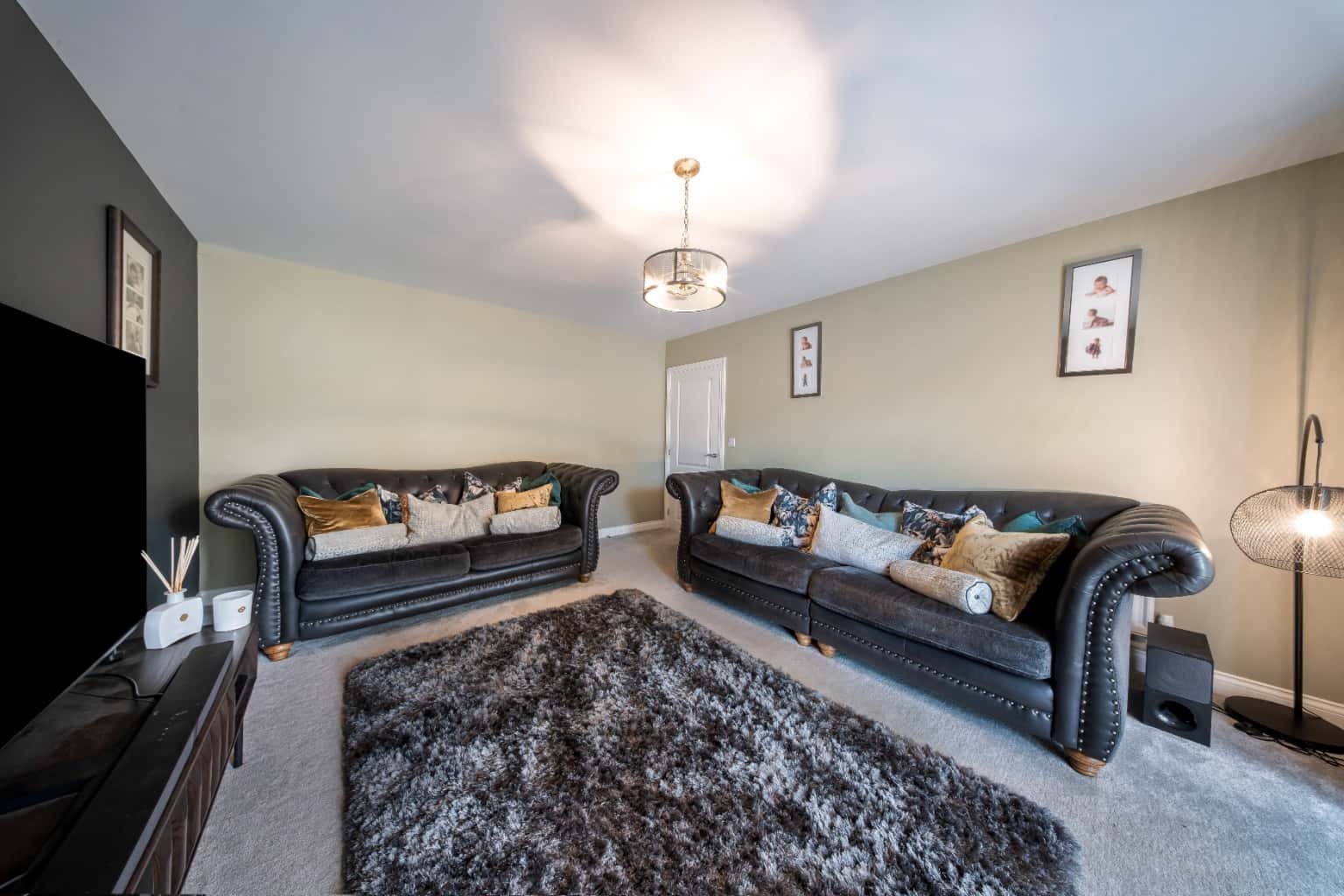 Spacious 5-Bedroom Detached Home with Stunning Kitchen Extension in Broughton Property image 8