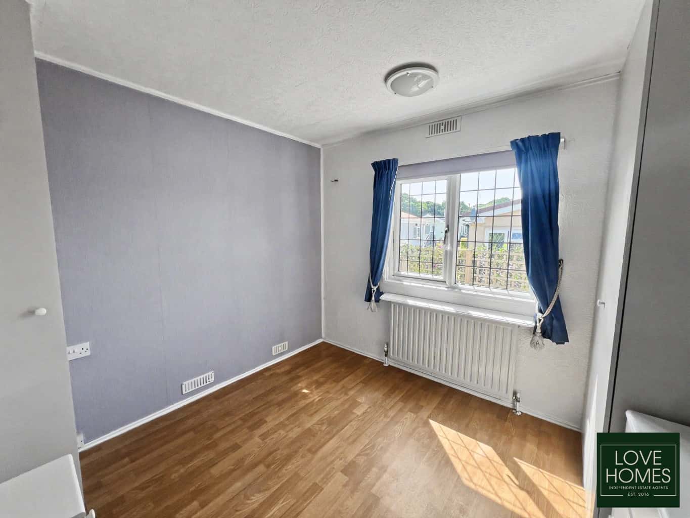 Peaceful Park Home Living near Lytham: 2 Beds, Ready to Move In. Property image 6