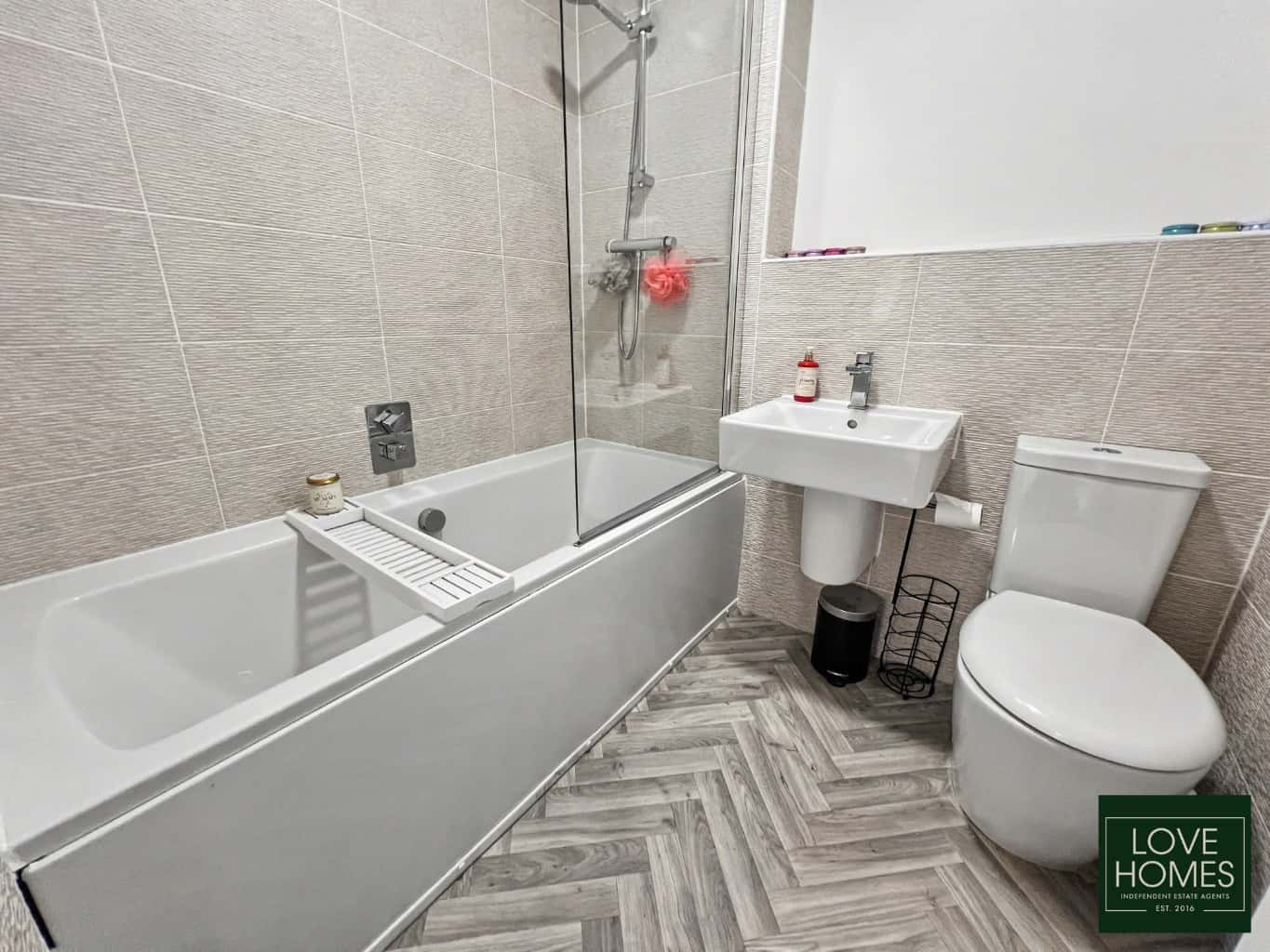 Three Story Townhouse In Catterall, Featuring 4 Large Bedrooms And Modern Living Property image 21