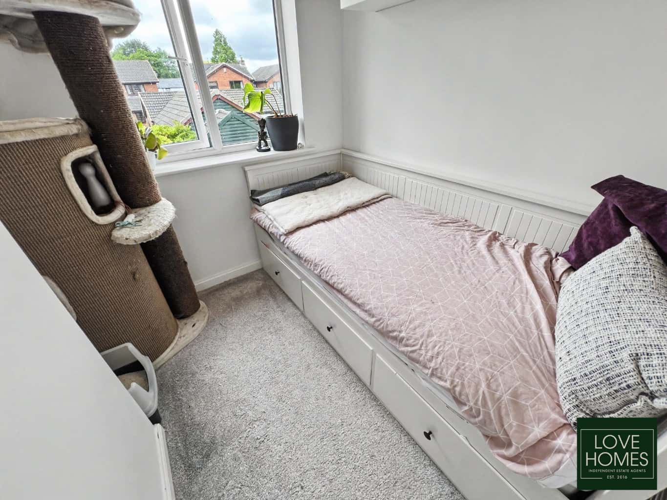 Three Story Townhouse In Catterall, Featuring 4 Large Bedrooms And Modern Living Property image 22