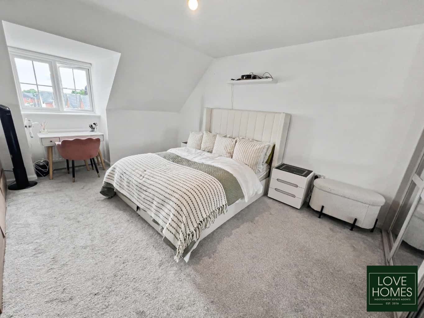 Three Story Townhouse In Catterall, Featuring 4 Large Bedrooms And Modern Living Property image 14