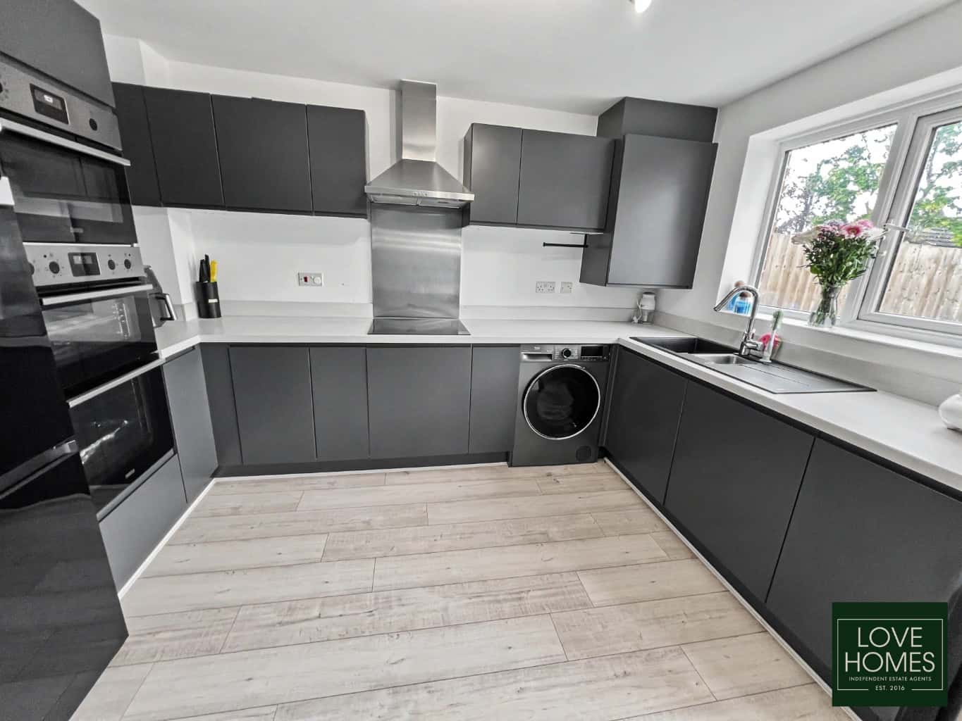 Three Story Townhouse In Catterall, Featuring 4 Large Bedrooms And Modern Living Property image 2