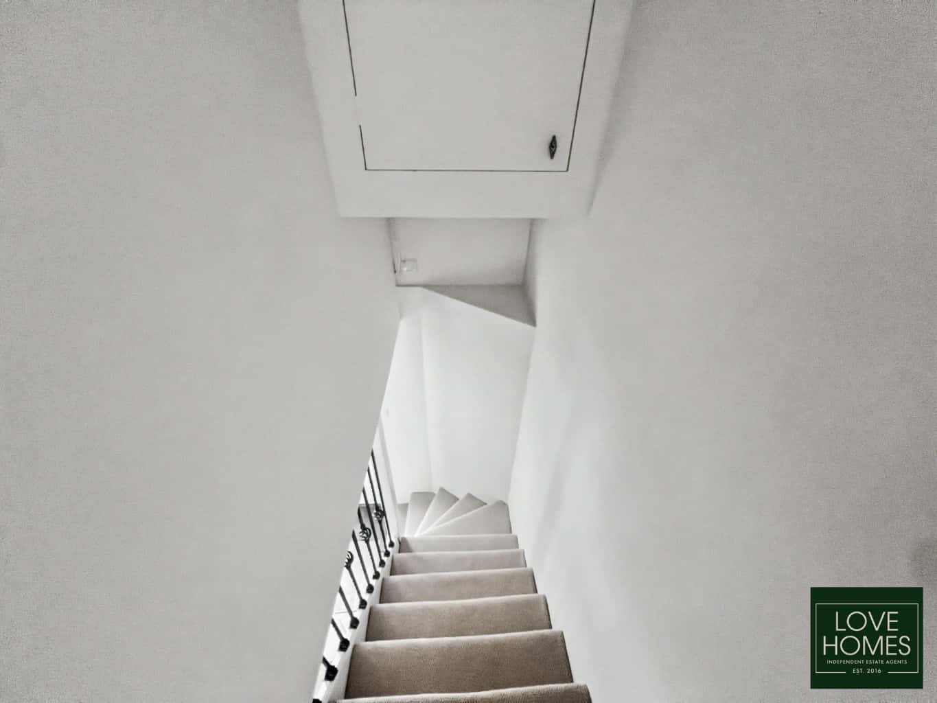Charming Renovated 1 Bed Cottage in Barton with Parking. Property image 9