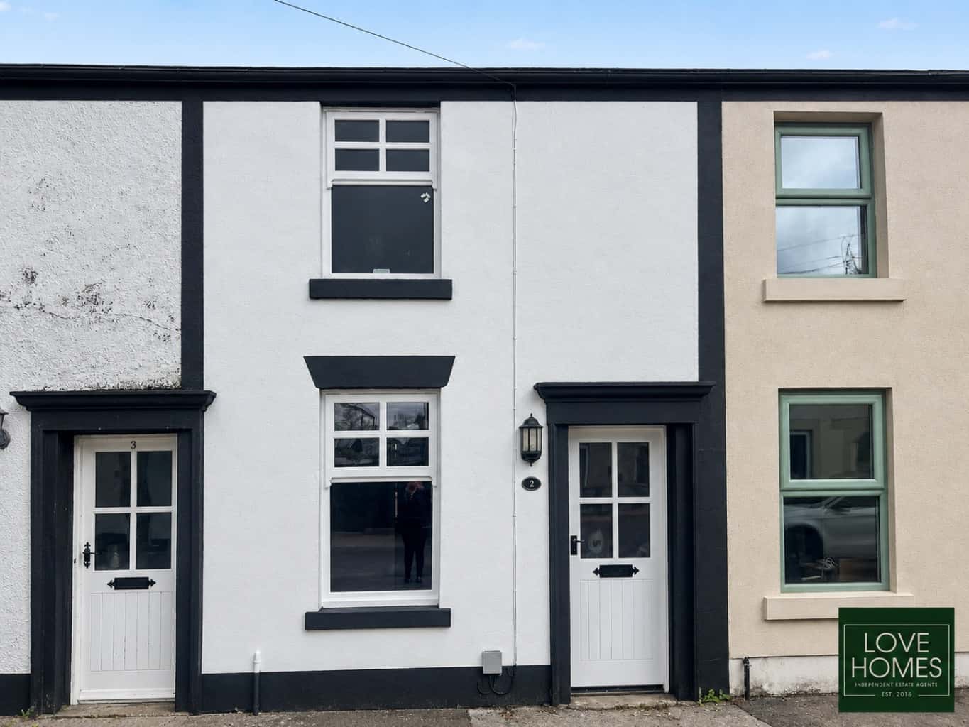 Charming Renovated 1 Bed Cottage in Barton with Parking. Property image 1