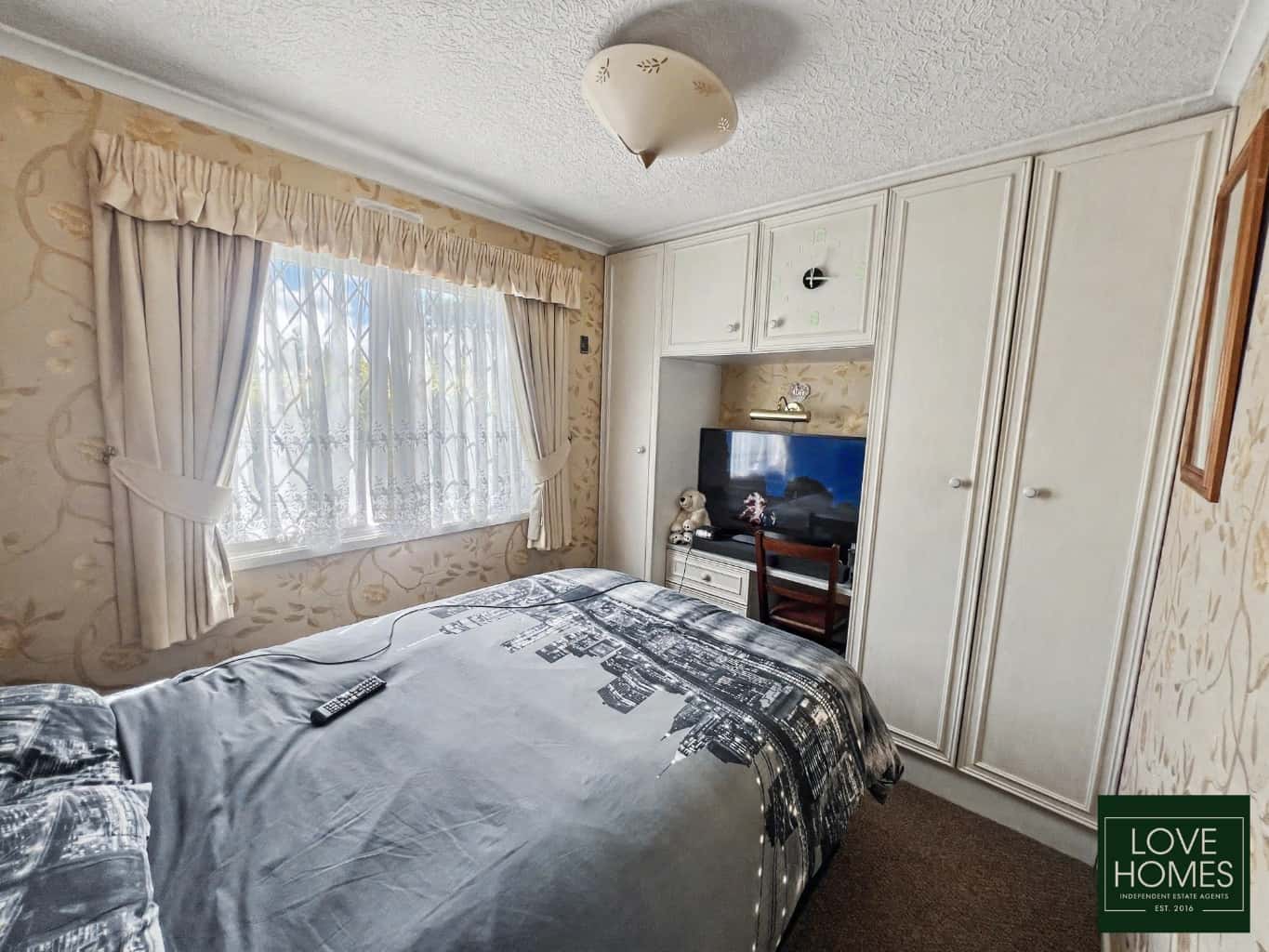 Peaceful Park Home on Carr Bridge near Lytham st Annes. Modern Comforts, Community Living. Property image 6