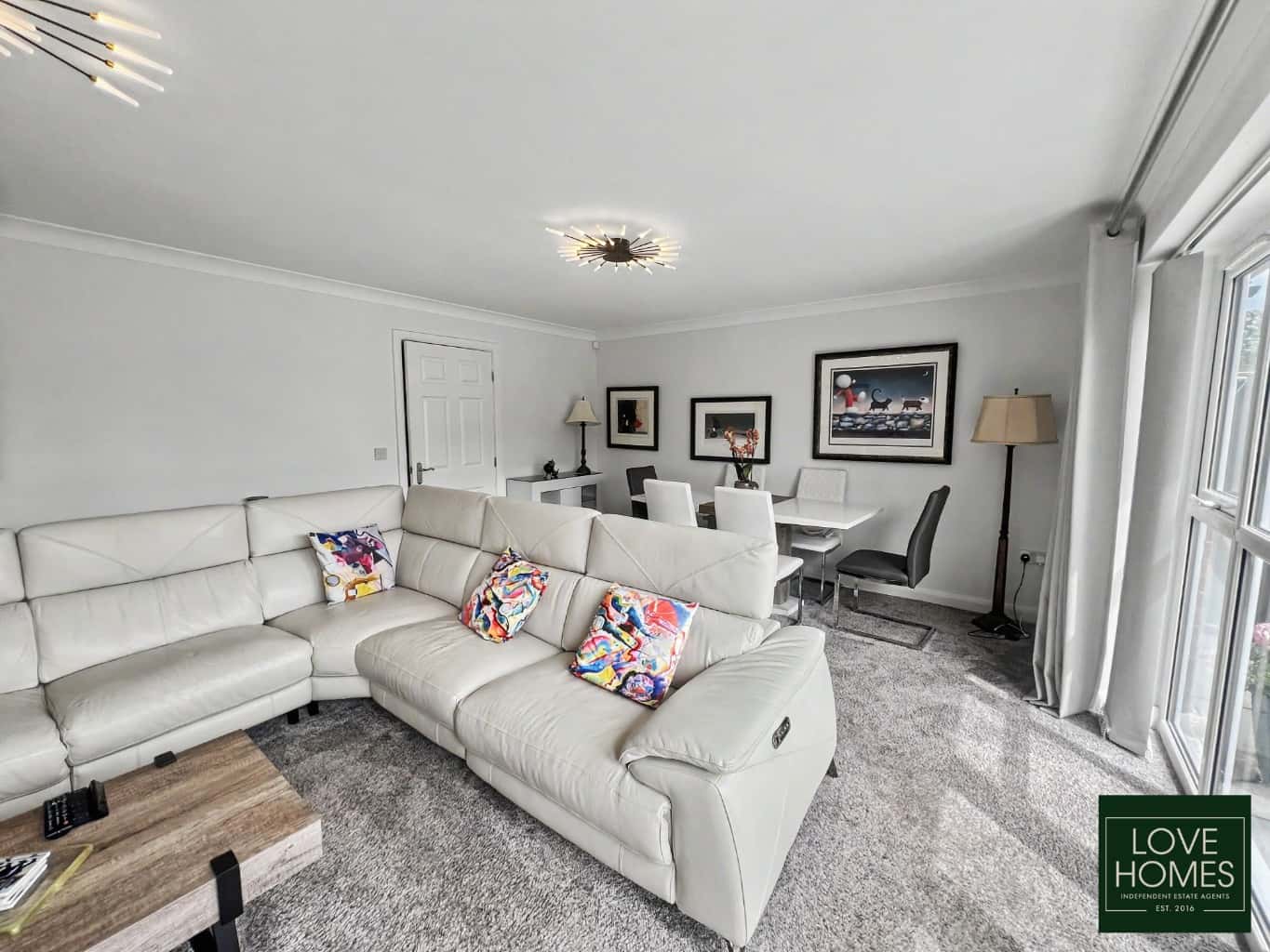 Stunning 3-Bed Detached Home in Quiet Elswick Cul-de-Sac Property image 5