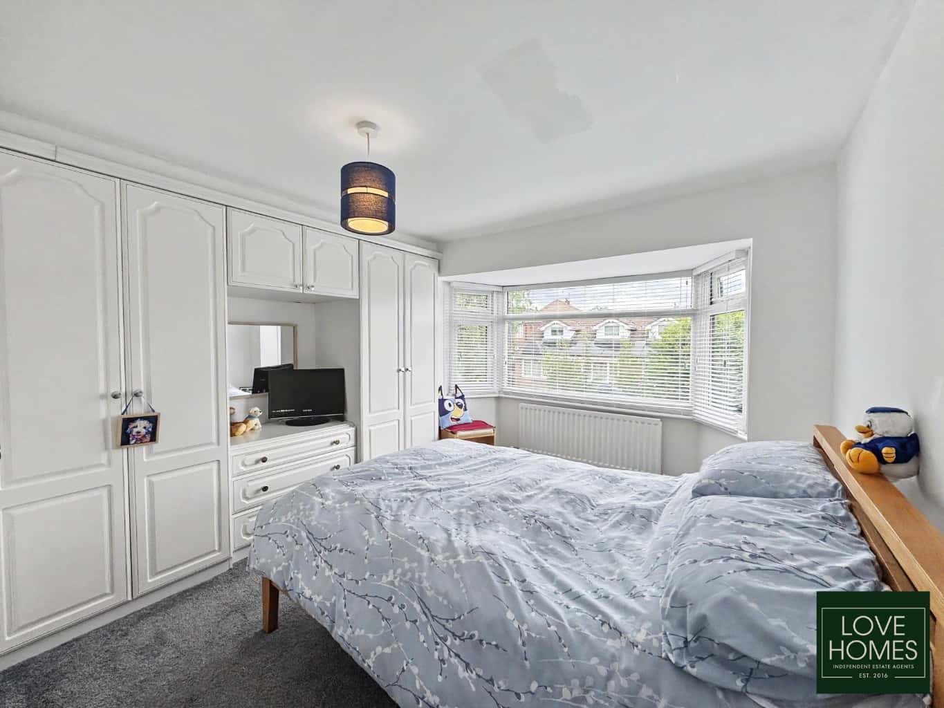 Extended Greenmount Home with Golf Course Views & Modern Luxury Property image 13