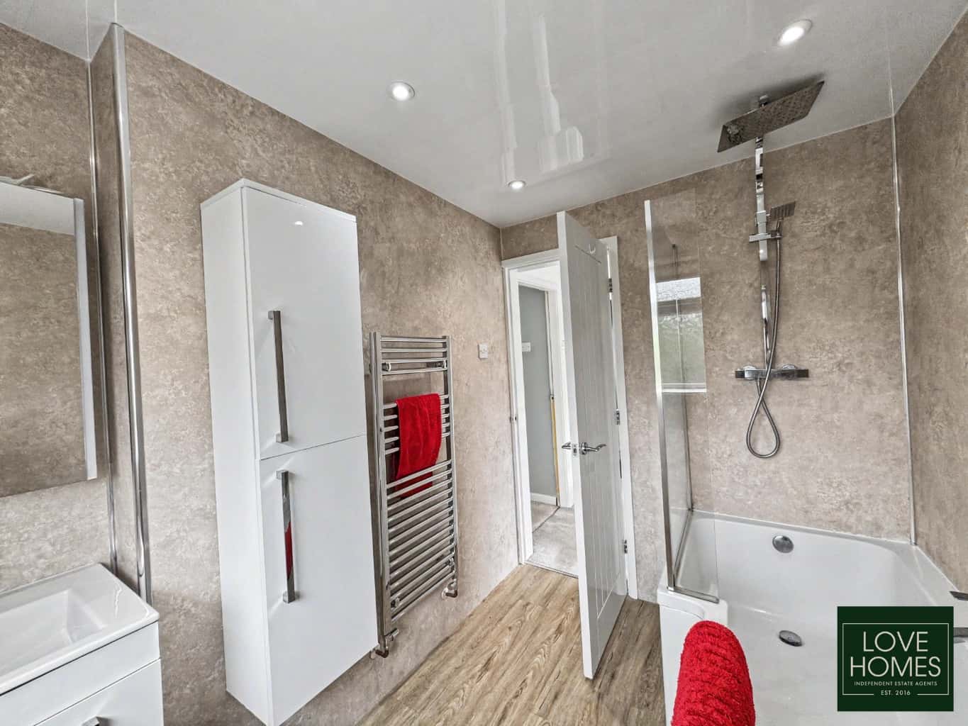Extended Greenmount Home with Golf Course Views & Modern Luxury Property image 16