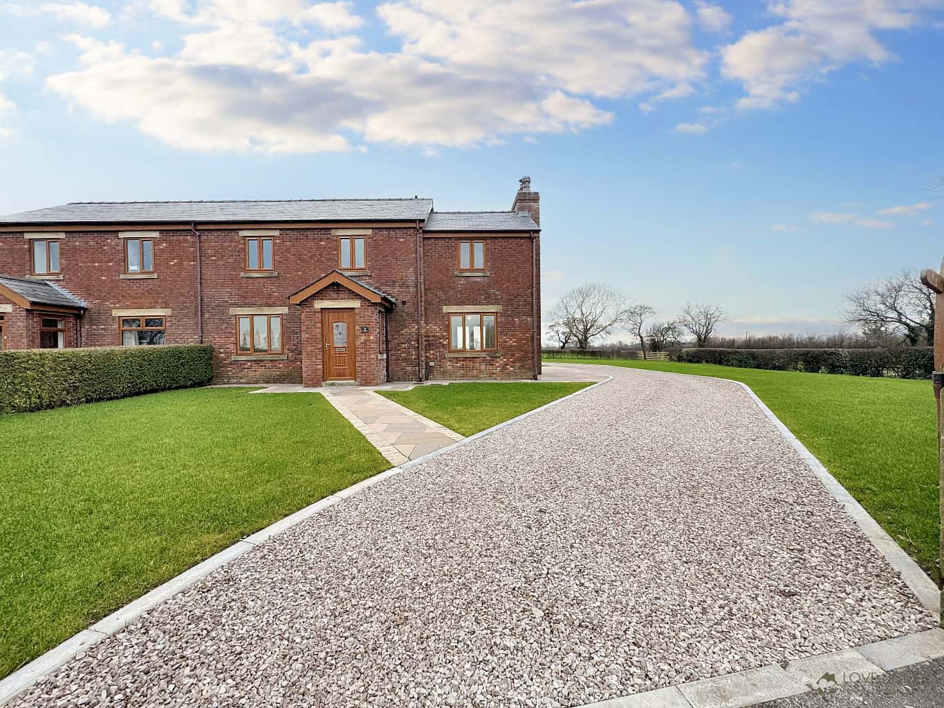 Spacious 3-Bed House to Let in Crossmoor with Countryside Views Property image 1
