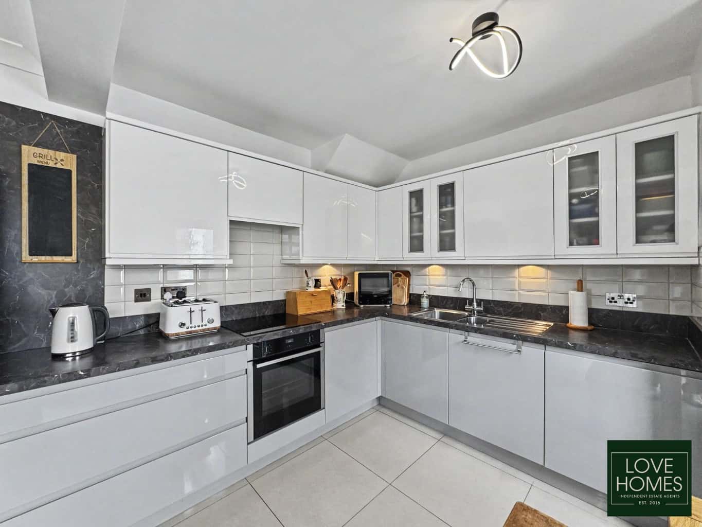 An Exceptional Five-Bedroom Family Home with Self-Contained Annexe in the Heart of Garstang Property image 4
