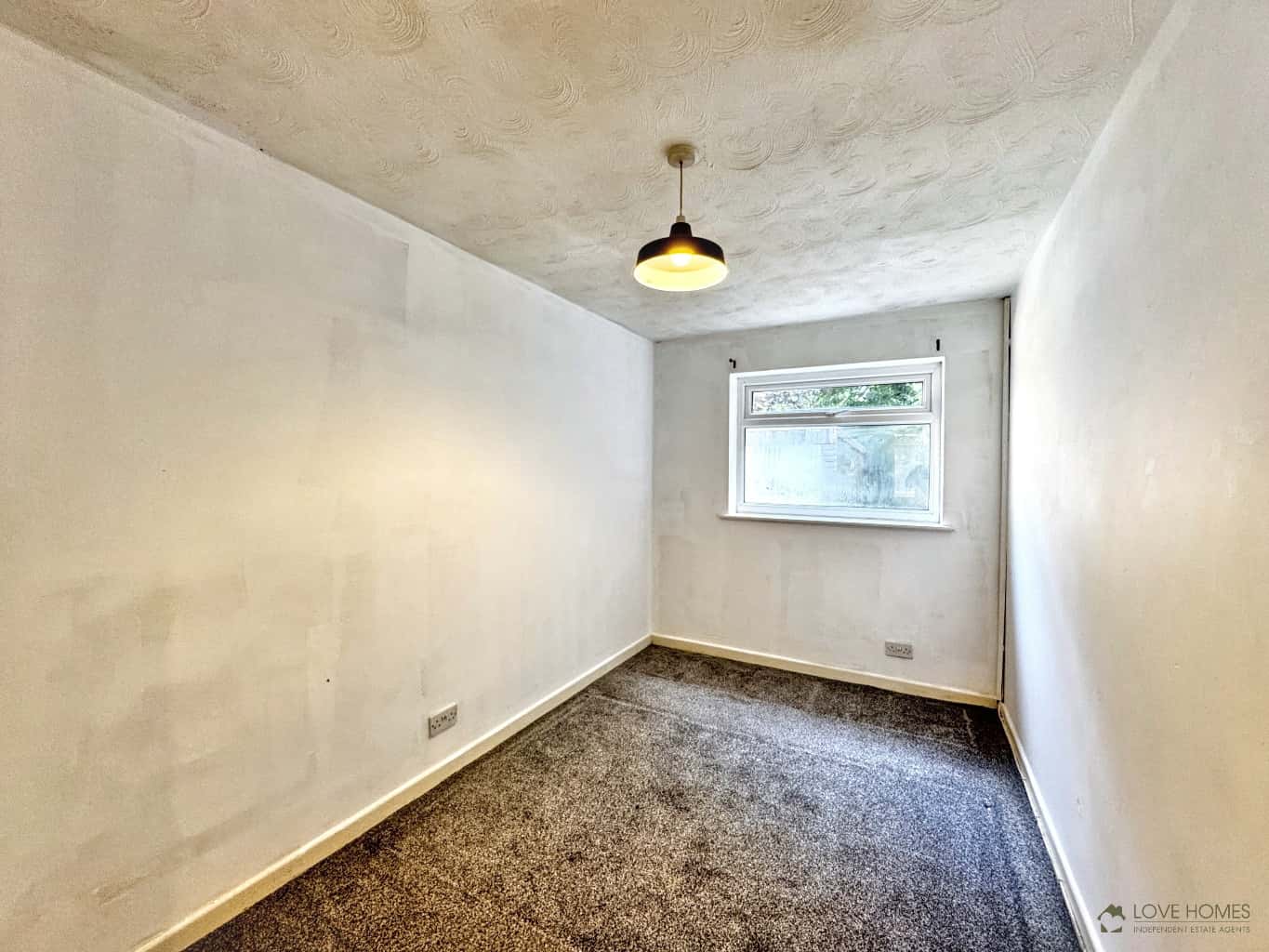 Charming Two-Bedroom Detached Bungalow to Let in Lea, Lancashire Property image 6